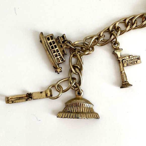 Fun vintage New Orleans charm bracelet - Picture 2 of 6